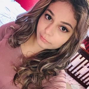 Meet your Posher, Valeria